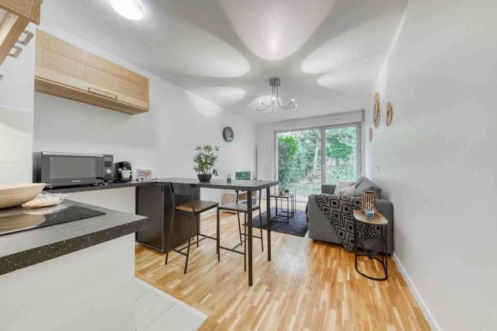 Appartement Moderne, Metro 7, Parking Et Jardin Villejuif Luaran gambar